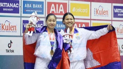 Cambodia Wins First Gold Medal in Pool in 50 Years Through Finswimmer Kaing Muoy Nin