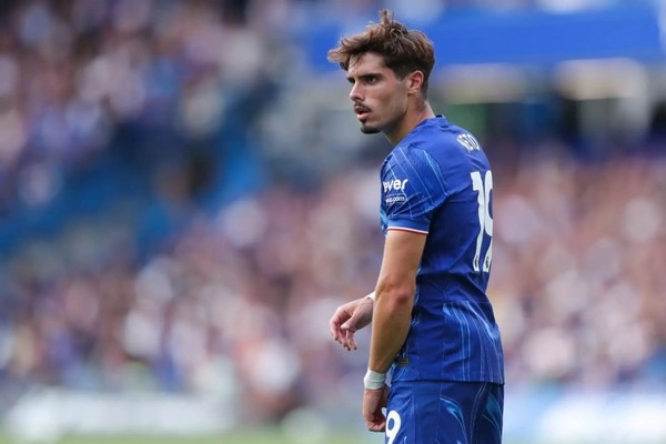 Chelsea strip two stars of their shirt numbers, put their faith in new signings